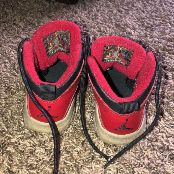 Jordan 10s Red & Black size.9c - Picture 9 of 11